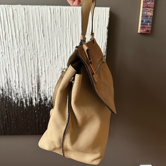 Marc Jacob’s Large Leather Waverly Bag - Picture 5 of 16